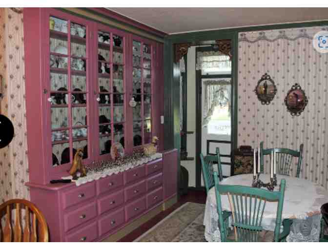 TP Carriage Stop B & B: Two Nights + 4D Movie @ Chocolate World - Palmyra PA