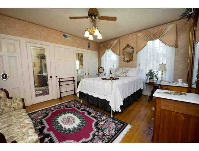 TP Two Night Victorian Weekend Getaway -York, PA