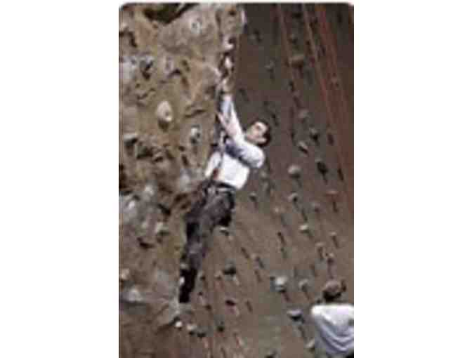 Climbing at Reading Rocks - Reading PA