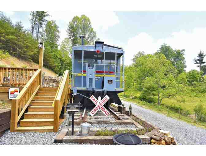 TP Sleep in a Luxury Caboose in the Smokies! - Clyde NC