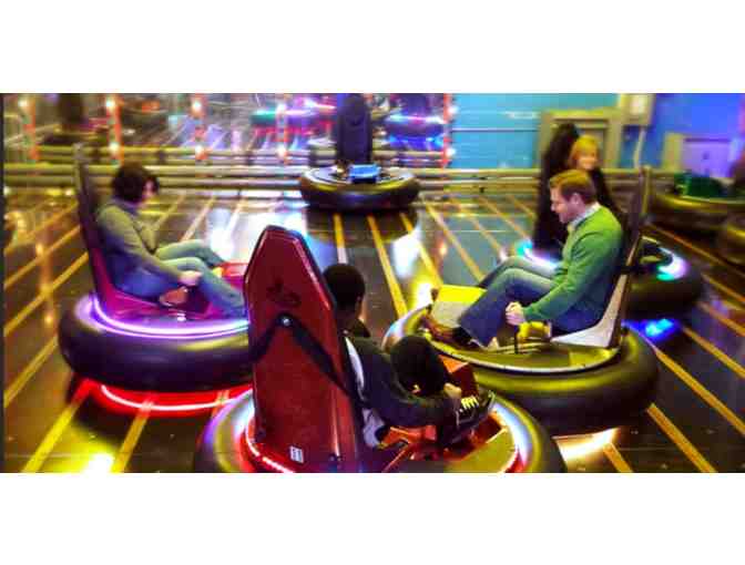 Arnolds Fun Center and American Treasure Tour - Oaks, PA