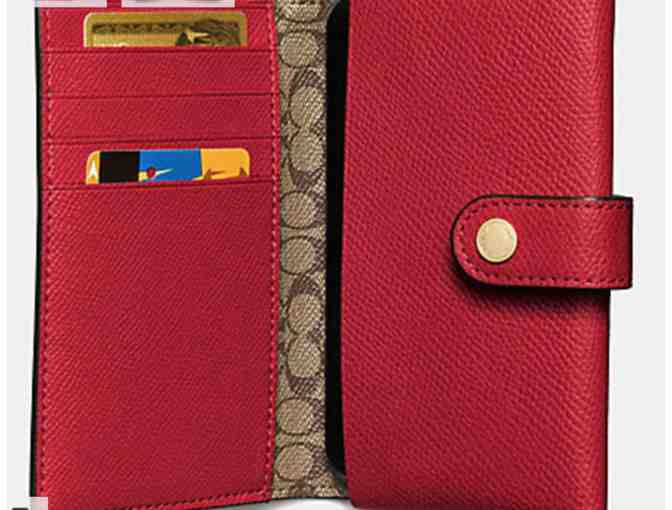 COACH PHONE CLUTCH IN CROSSGRAIN LEATHER - TRUE RED