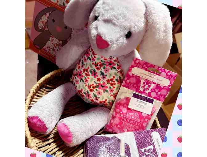 Rosalina is bringing the berries!