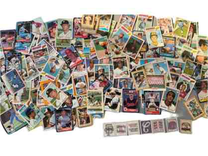 More than 300 Vintage Baseball Cards