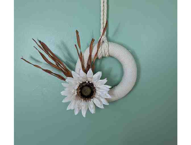 8 inch minimalist wreath - Photo 1