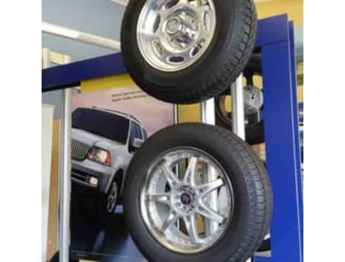 Lloyd's Tire Service