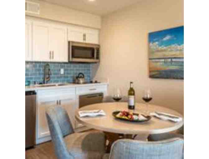 Seascape Beach Suite & Bonfire!