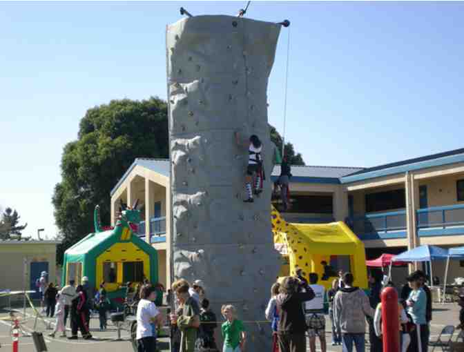 Rock Climbing with Mobile Climb