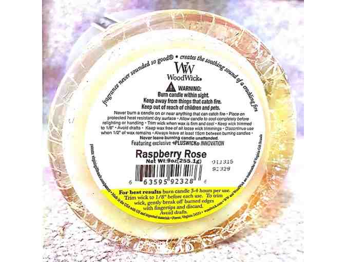 'Crackles as it Burns' Candle