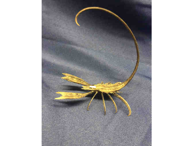 115- Handmade basket/centerpiece and scorpion of devil's claw