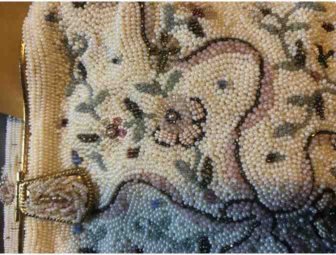 68- 1920's Pearlized Glass Bead Flapper Purse