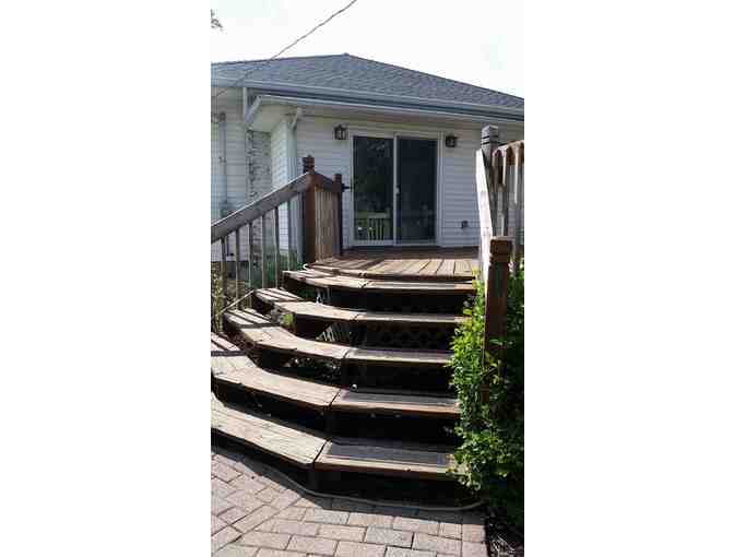 Bobbi's Bungalow - One Night Stay for two guests