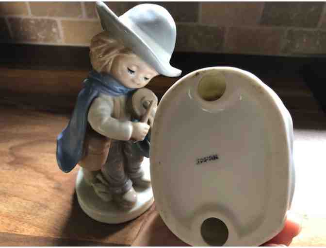 Japanese violin & harp playing figurines