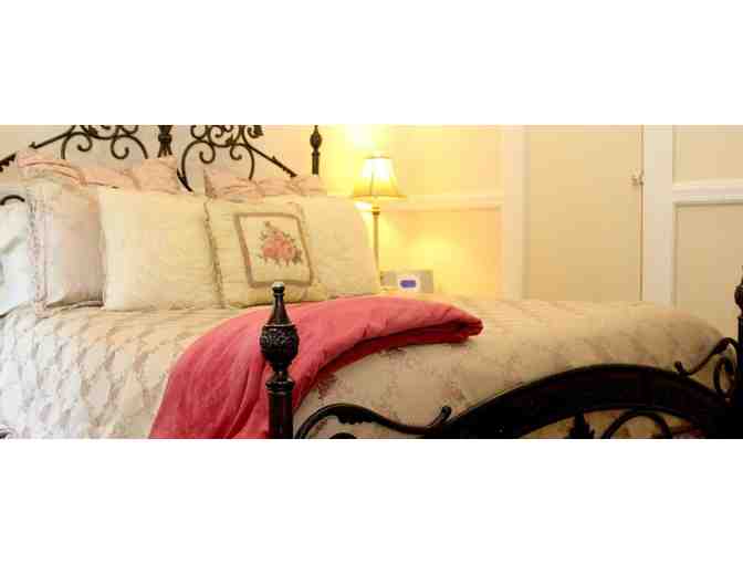 Enjoy 2 night luxury stay @ Monarch Cove Inn Capitola, California 4.5 star+ $100 FOOD