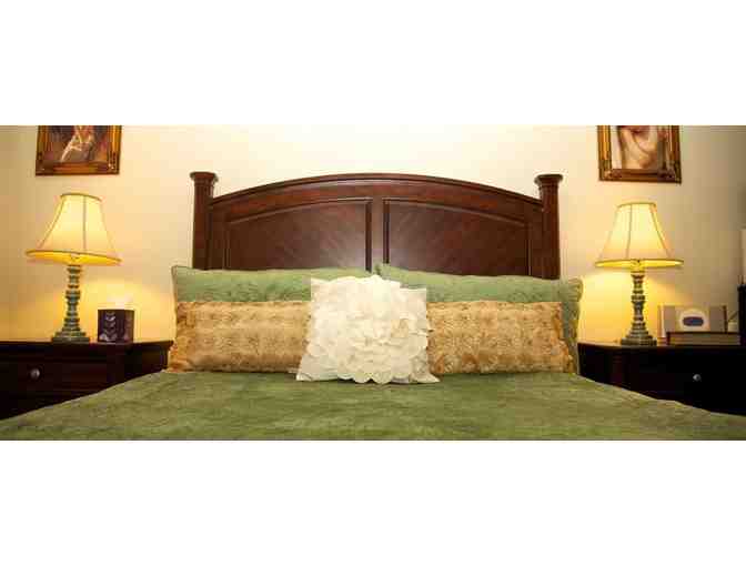 Enjoy 2 night luxury stay @ Monarch Cove Inn Capitola, California 4.5 star+ $100 FOOD