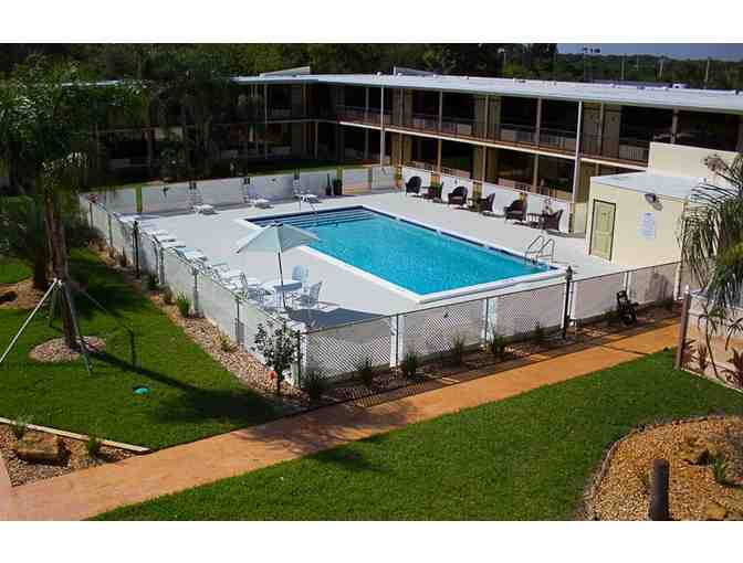 Enjoy 2 nights @ 3 star AT HOME INN & SUITES Ft Pierce, Fl + $100 FOOD CREDIT