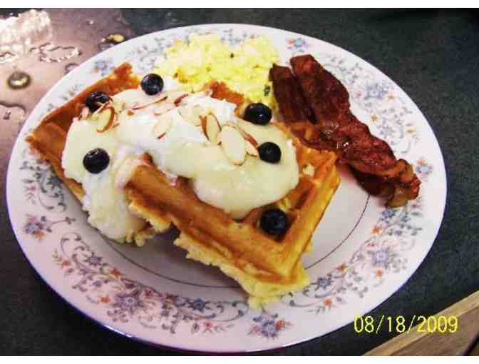 Enjoy 2 nights @ Sunset Acres BnB in historic Odessa, Missouri  + $100 FOOD Credit