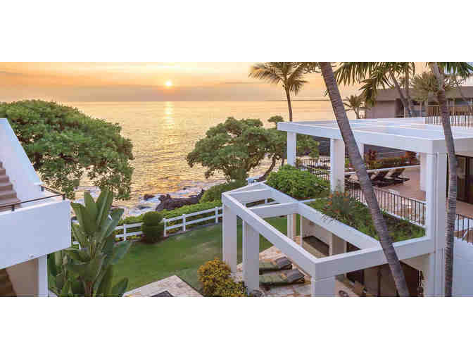 Enjoy 3 nights 4.5 STAR @ Wyndham Royal Sea Cliff, HI + $300 Food & Play Credit
