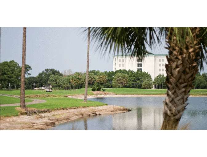 Enjoy 3 nights 4.6 STAR @ Wyndham Bay Club II, Destin, FL + $300 Food & Play Credit