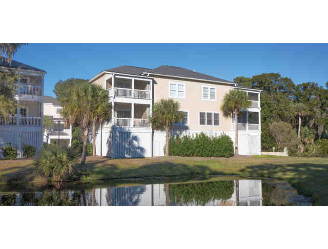 Enjoy 3 nights 4 star @ Wyndham Vacation Resorts King Cotton Villas, SC + $300 Food & Play