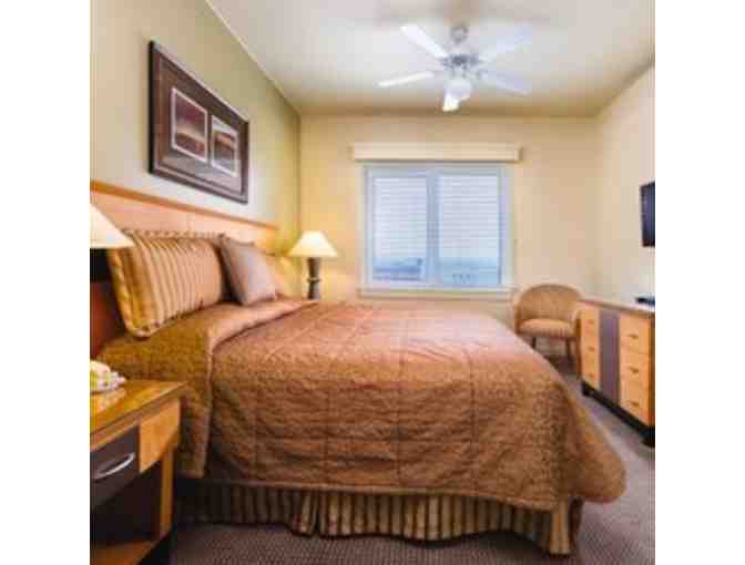 Enjoy 3 nights in luxury condo @ 4 star Oceanfront Seaside, Oregon + $200 FOOD CREDIT