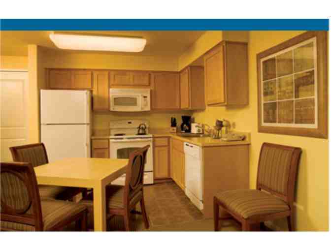 Enjoy 4 nights 2 BEDROOM Condo SeaWorld San Diego 4.5 star + $100 FOOD Credit