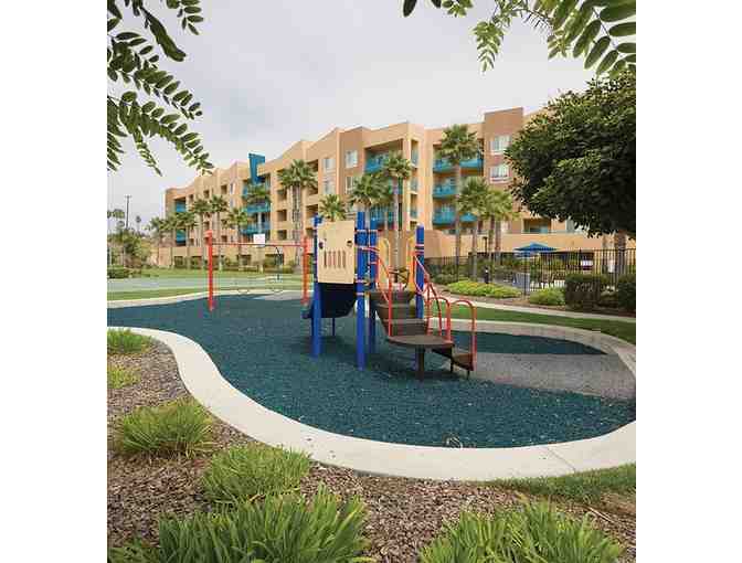 Enjoy 4 nights 2 Bedroom Oceanside, Ca (San Diego) 4.3 star + $200 FOOD