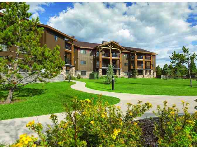 Enjoy 4 nights LUXURY 3 bedroom CONDO YELLOWSTONE, WY + $200 FOOD