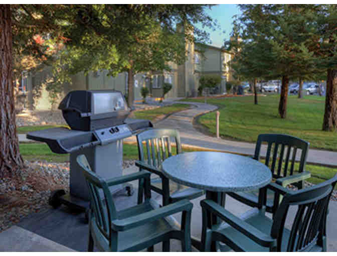 Enjoy 4 nights @ Luxury 2 bed CONDO Yosemite Bass Lake, Ca + $200 Food Credit