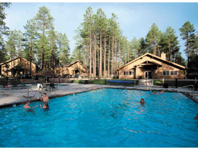 Enjoy 4 nights @ Luxury Condo Pinetop Arizona 4.3 star + $100 Food Credit