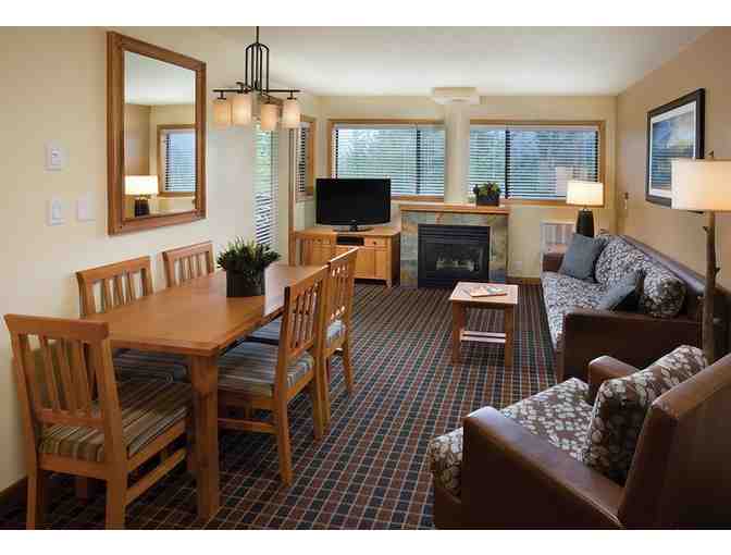 Enjoy 4 nights Whistler, Brisitsh Columbia Luxury 2 bedroom CONDO + $200 FOOD