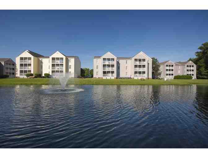 Enjoy 7 nights @ 4 star Wyndham Kingsgate Williamsburg, VA + $100 FOOD