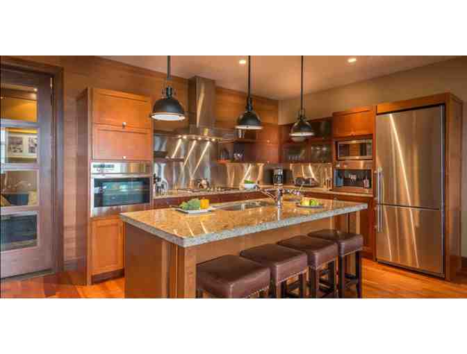 Enjoy 7 nights in 4 bed villa @ FAMED Les Legendes Mont-Tremblant Quebec, Canada