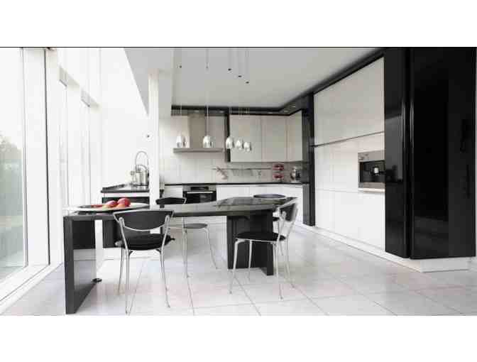 Enjoy 7 nights in EUROPE @ 3 bed LUXURY Voiswg Villa DÃ¼sseldorf, Germany