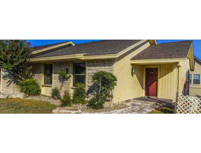 Enjoy 7 nights @ The Shores At Lake Travis 2 bed Lago Vista, Texas + $100 FOOD CREDIT