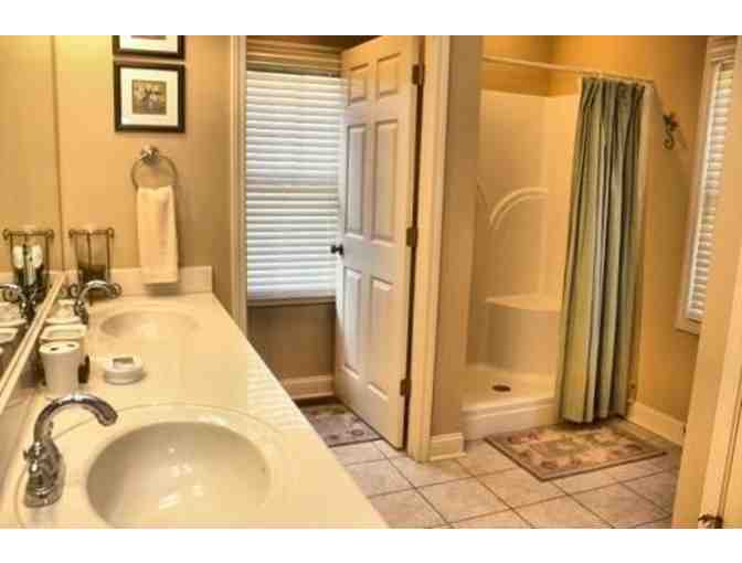 Enjoy a 5 night stay @ 4 Bedroom Luxury Retreat in Helen GA | 4.7 star rated + $200 FOOD