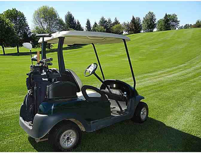 Enjoy Golf for 4 @ Lakewood Golf Club Lake Genva,WI + $100 Food Credit