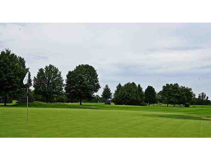 Enjoy Golf for 4 @ Lakewood Golf Club Lake Genva,WI + $100 Food Credit