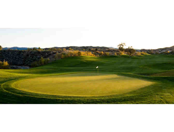 Enjoy Golf for 4 @ The Oaks Club at Valencia,Ca + $100 Food Credit