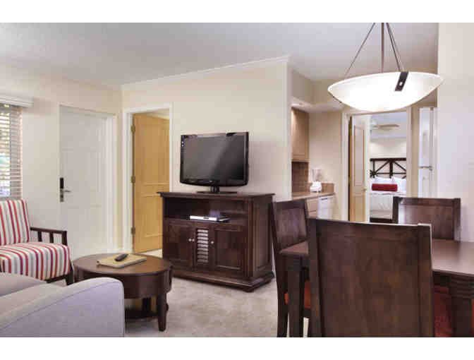 South Florida & Miami Luxury 2 night Condo Stay/Sail/Eat Package! 4.5 STAR Rated