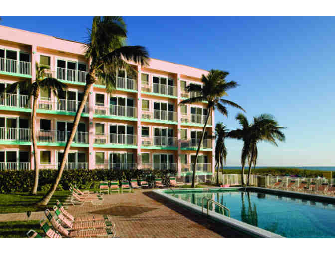 South Florida & Miami Luxury 3 night Condo Stay/Sail/Eat Package! 4.5 STAR Rated