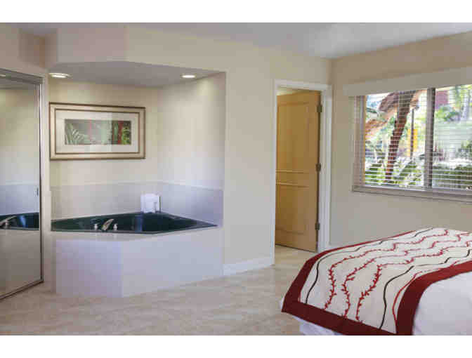 South Florida & Miami Luxury 3 night Condo Stay/Sail/Eat Package! 4.5 STAR Rated