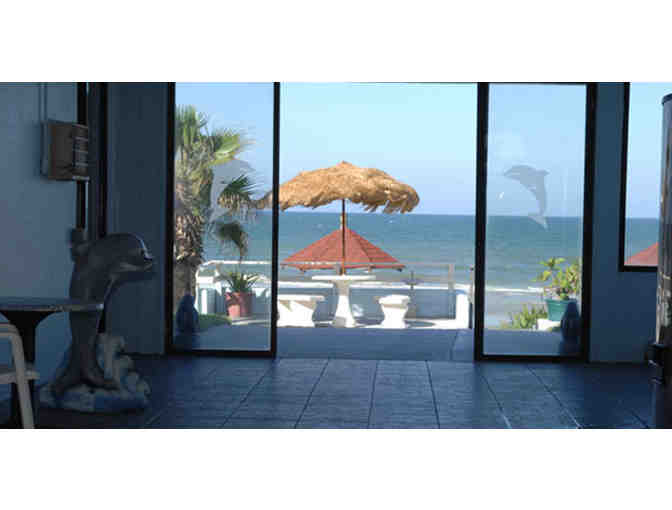 Stay & Eat! 2 nights @ The Dream Inn in Daytona Beach Shores, FL  As seen TRAVEL CHANNEL