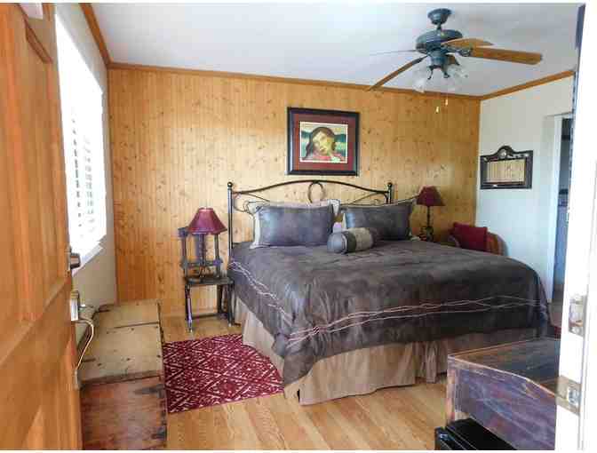 Enjoy 2 nights @ 4 STAR Full Circle BnB Cave Creek, Arizona + $100 FOOD CREDIT