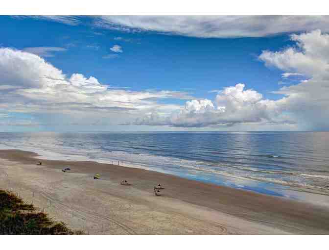 Enjoy 3 nights Daytona Beach @ Bahama House 4 STAR + $100 FOOD Valued $685