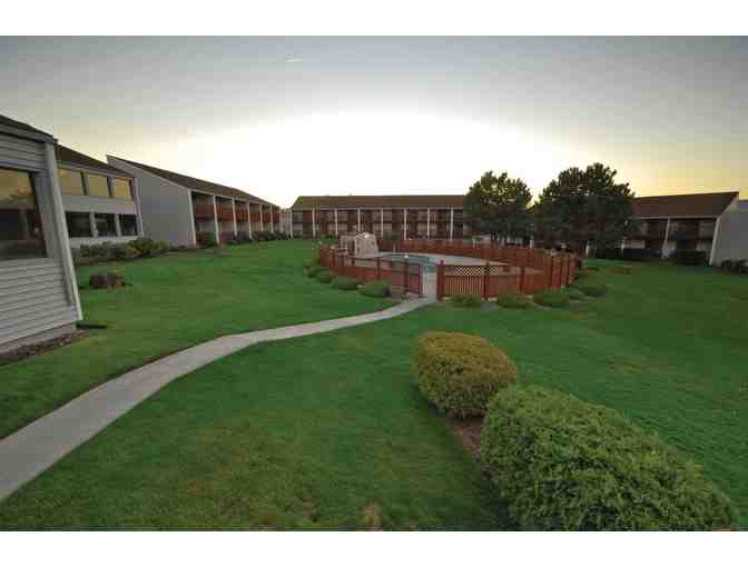 Enjoy $100 Gift Certificate to Shilo Inns The Dalles, Dalles, OR + $100 BONUS Food Credit