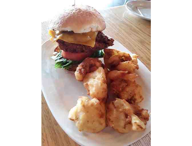 Enjoy $100 Jewel's Bakery and Cafe, Phoenix, Arizona + $200 BONUS Food Credit