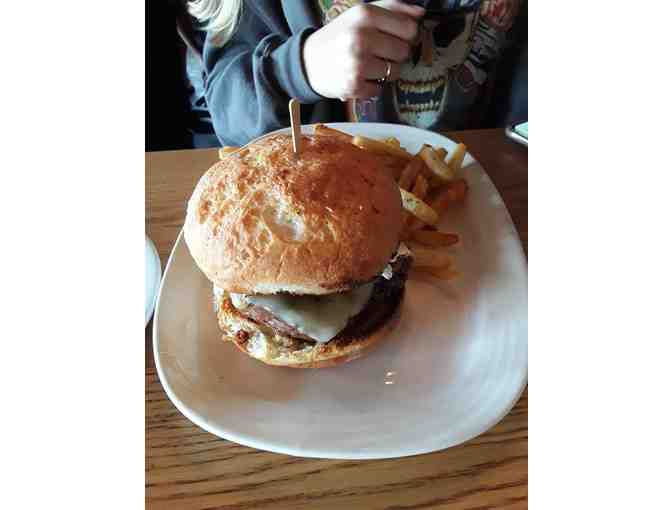 Enjoy $100 Jewel's Bakery and Cafe, Phoenix, Arizona + $200 BONUS Food Credit