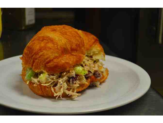 Enjoy $100 Pony Express Cafe, Scottsdale, Arizona + $200 BONUS Food Credit