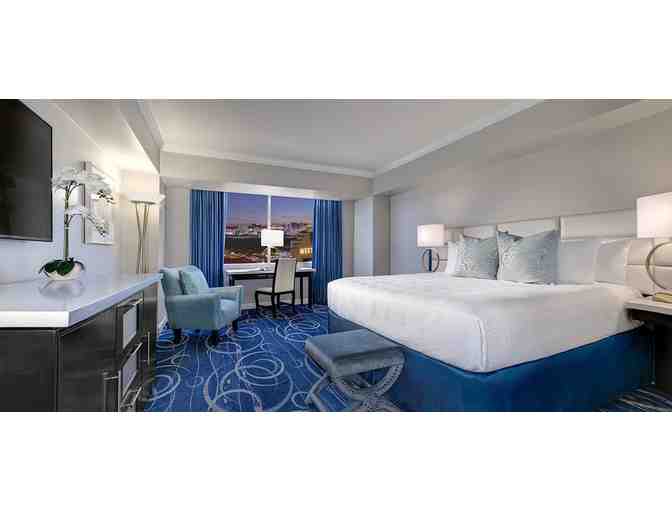 Enjoy 3 nights @ 4 STAR Westgate Las Vegas Hotel & Casino + $100 FOOD